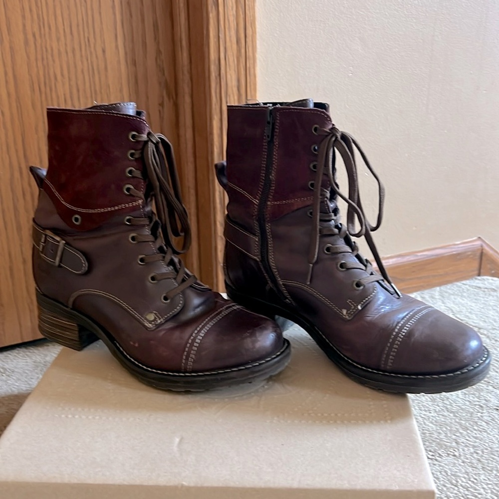 Taos Crave boot. Size 39 (8 Us)